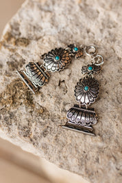 Ribbon Concho Charm Apple Watch Band