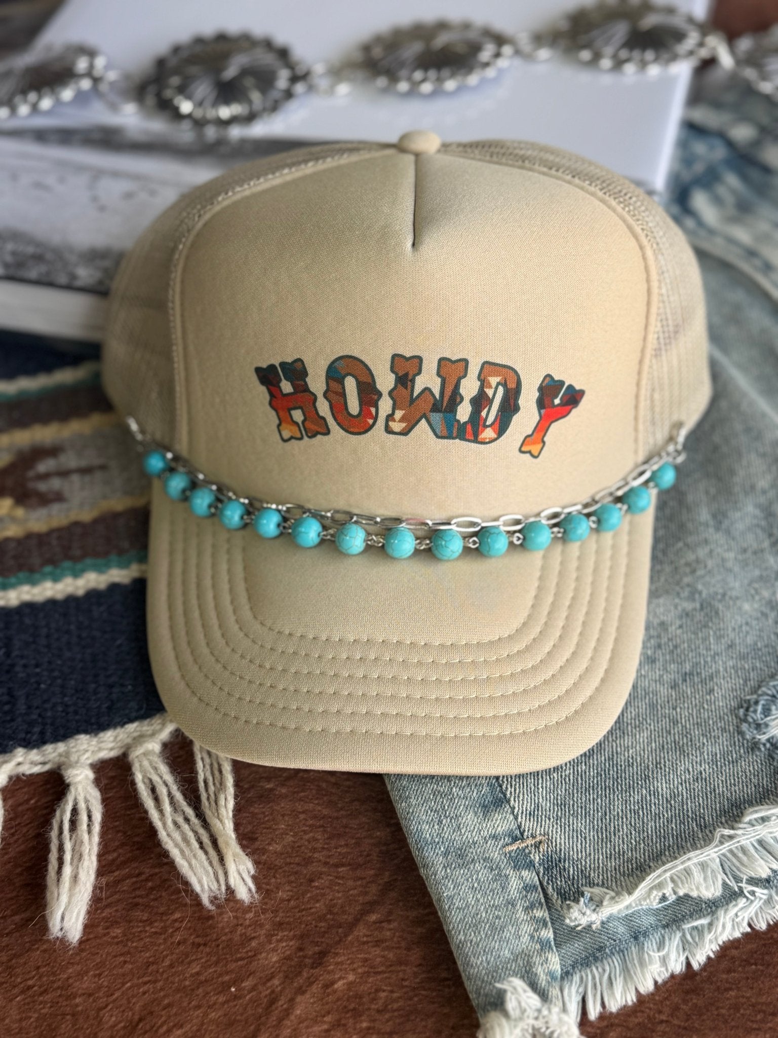 Round Turquoise and Links Trucker Hat Chain