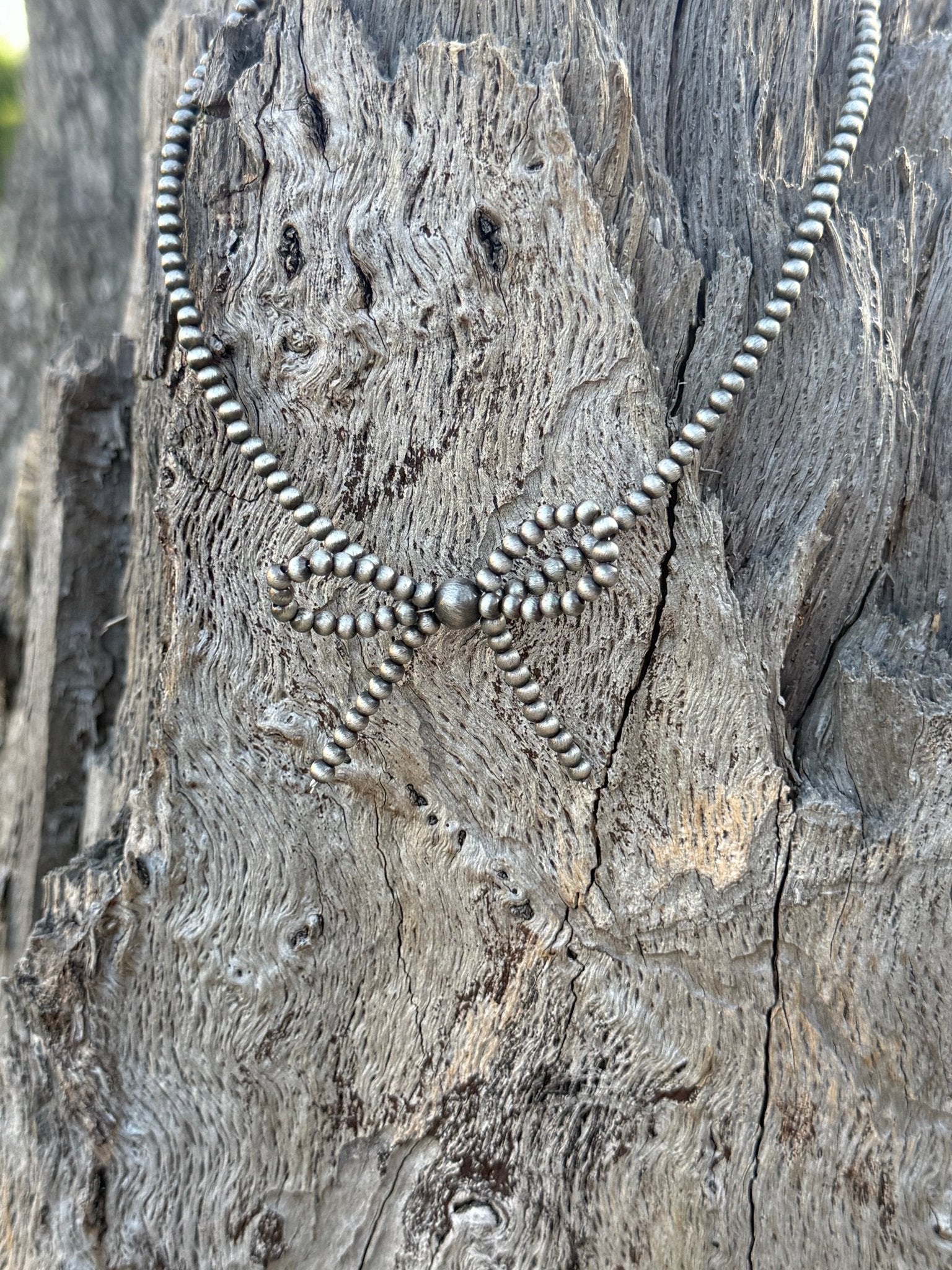 Silver Beads Bow Necklace