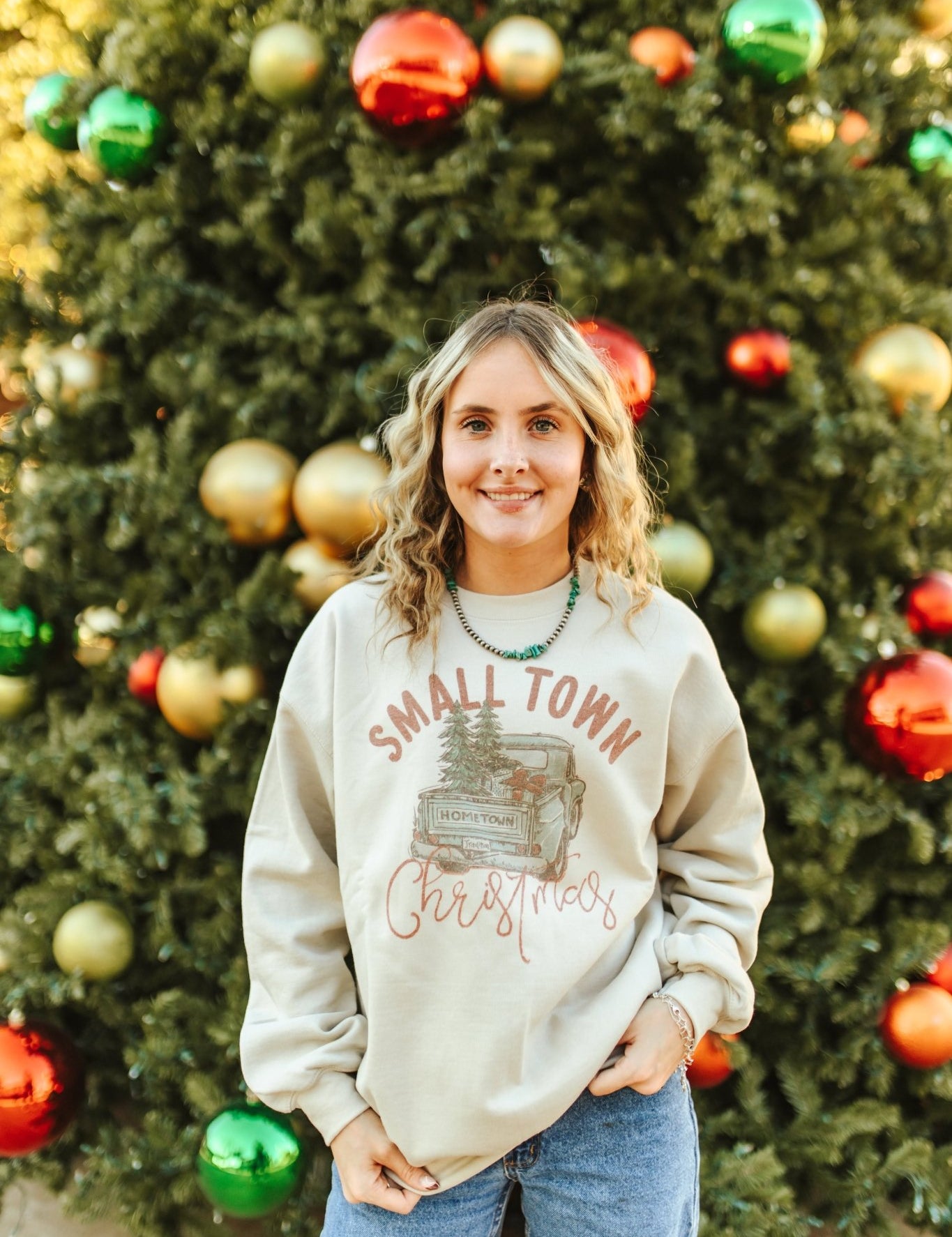 Small Town Christmas Graphic SweatshirtSandS