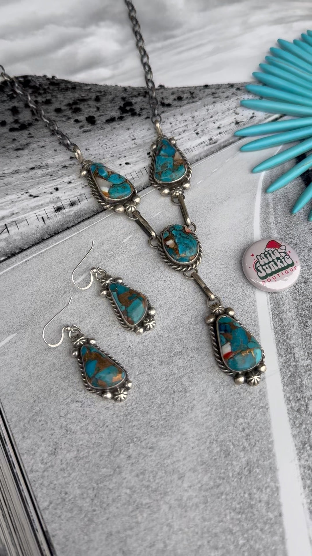 Spiny Turquoise Lariat Necklace And Earring Set