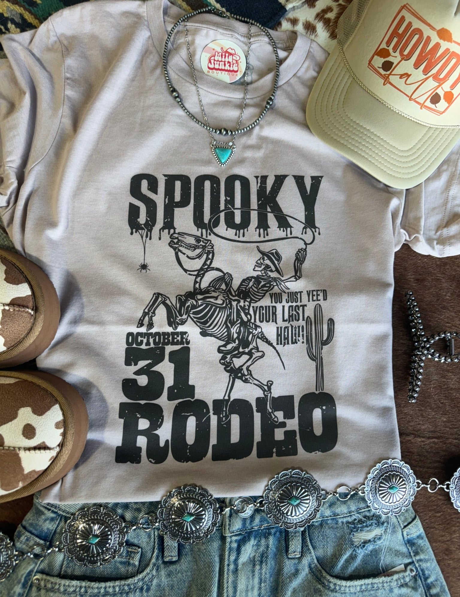 Spooky Rodeo Graphic TeePink GravelS