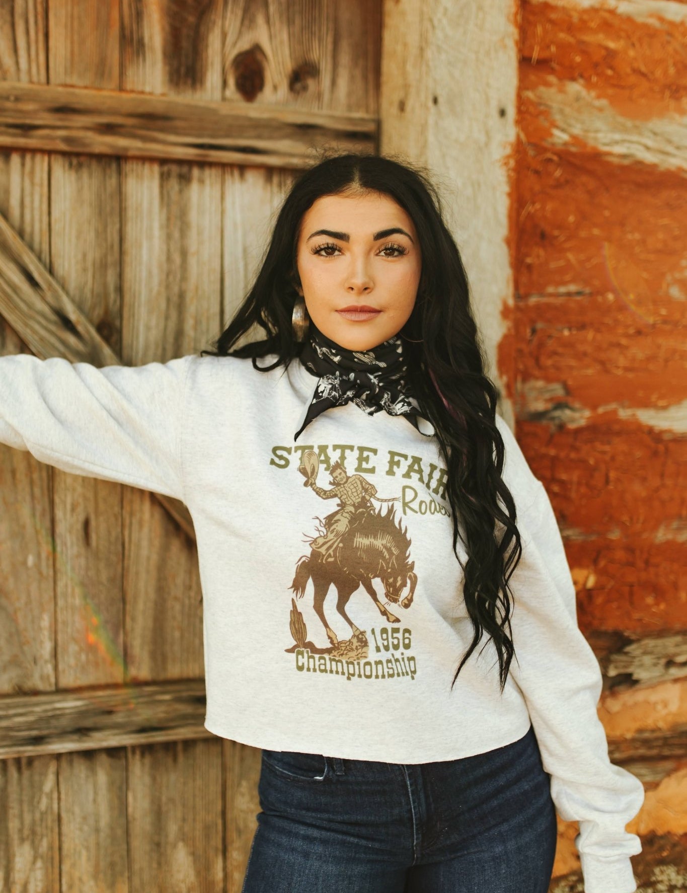 State Fair Rodeo Raw Hem V - Neck Crop Graphic SweatshirtOatmealS