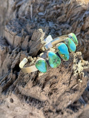 Teardrop Cluster Turquoise Bangle