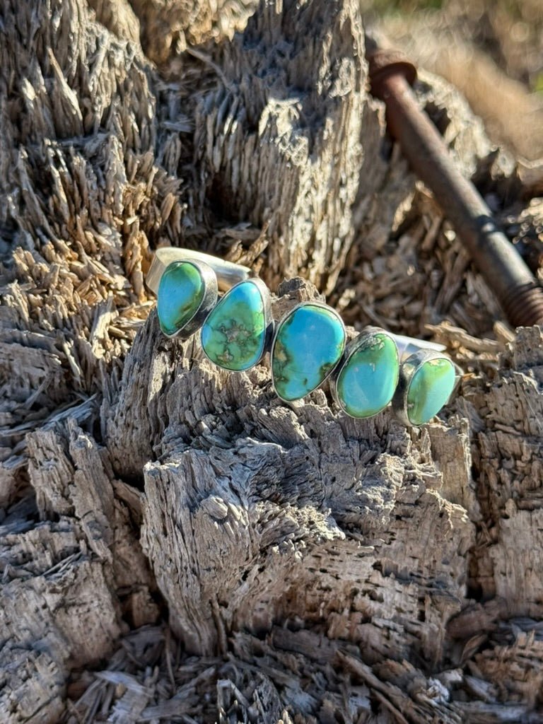 Teardrop Cluster Turquoise Bangle