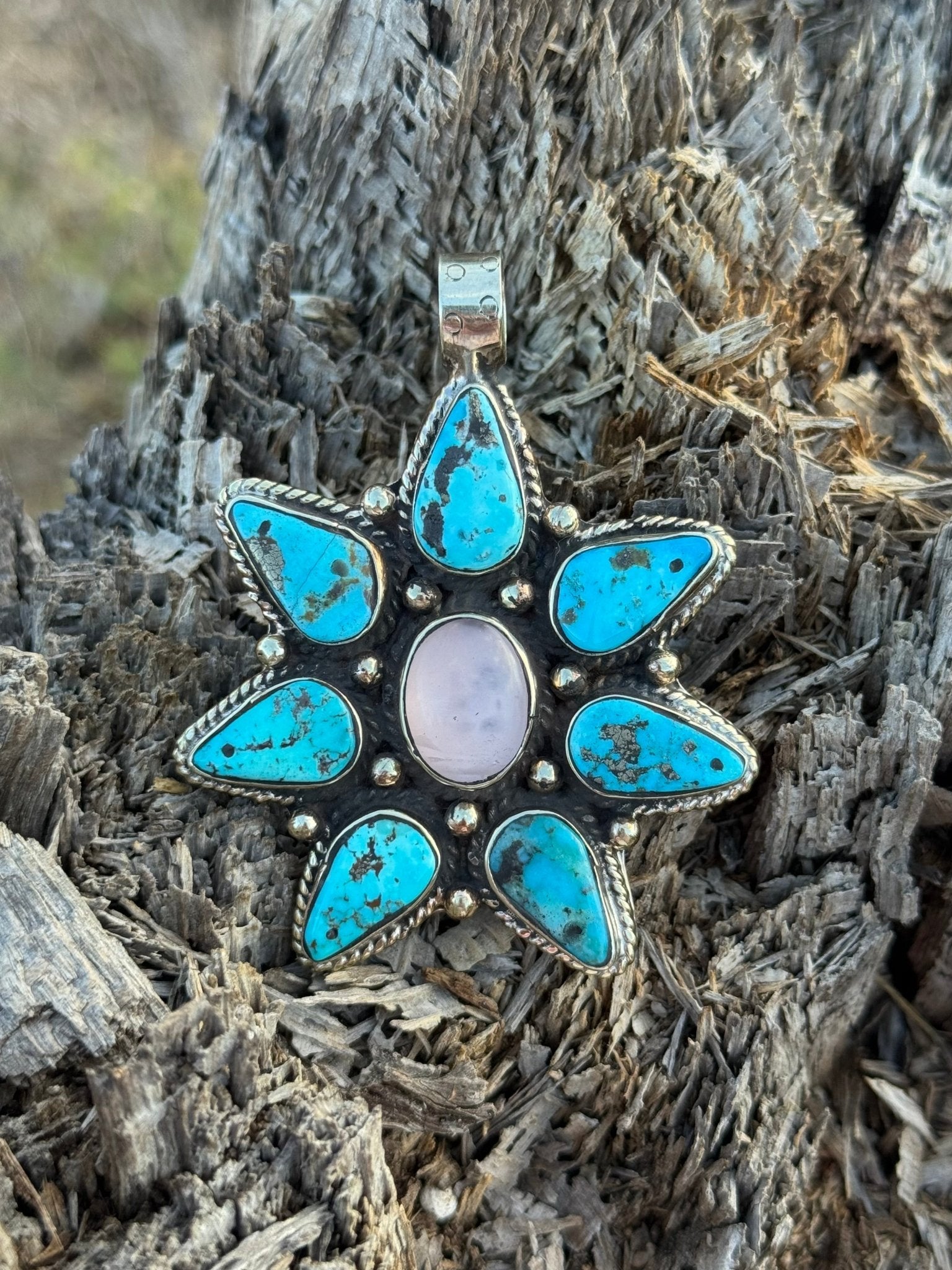 The Petal Turquoise Pendant