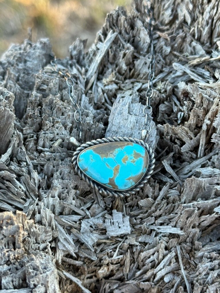 The Sierra Turquoise Stone Chain Necklace