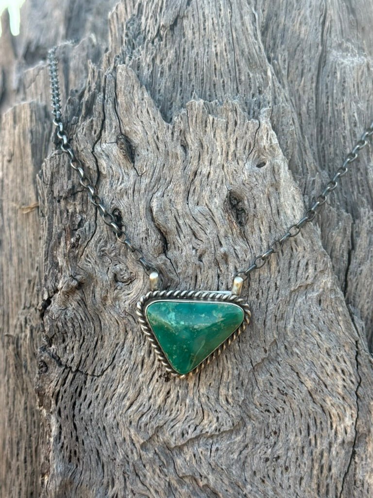 The Verde Ridge Chain Necklace