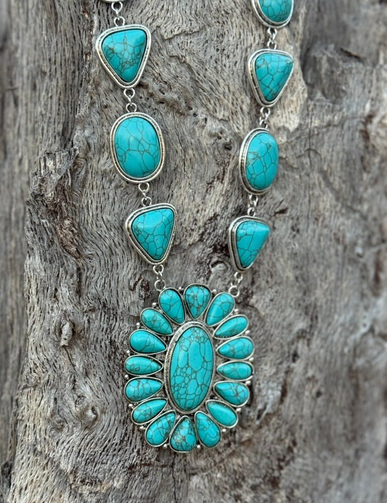 Turquoise Burst Paperclip Chain Necklace