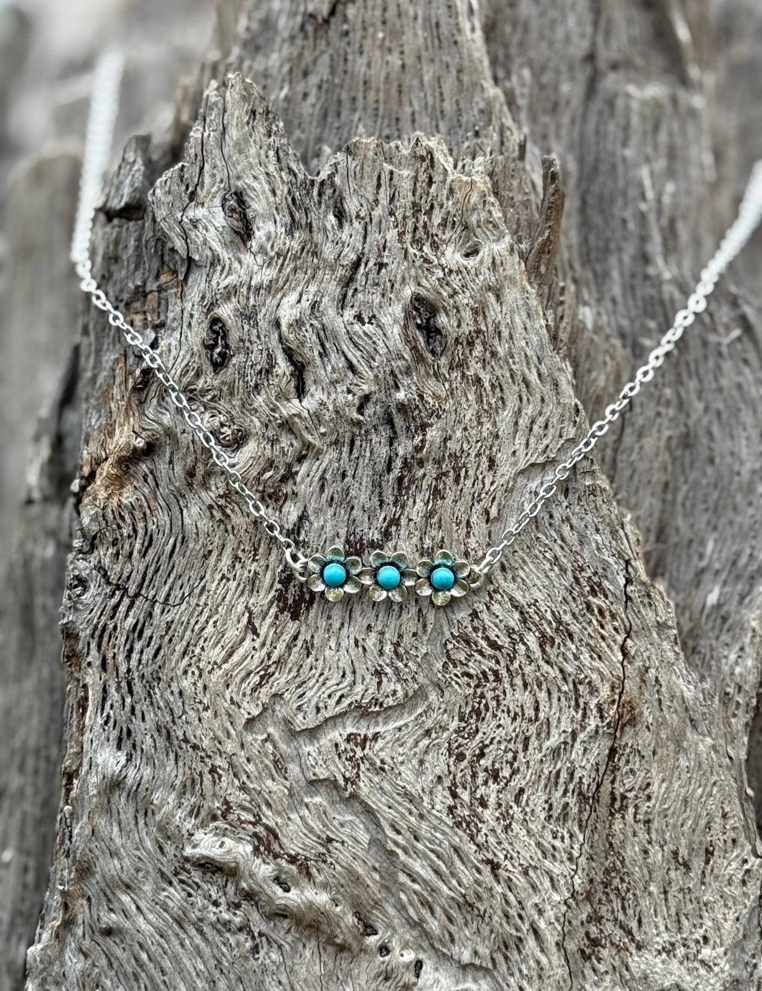 Turquoise Flowers Trio Chain Necklace