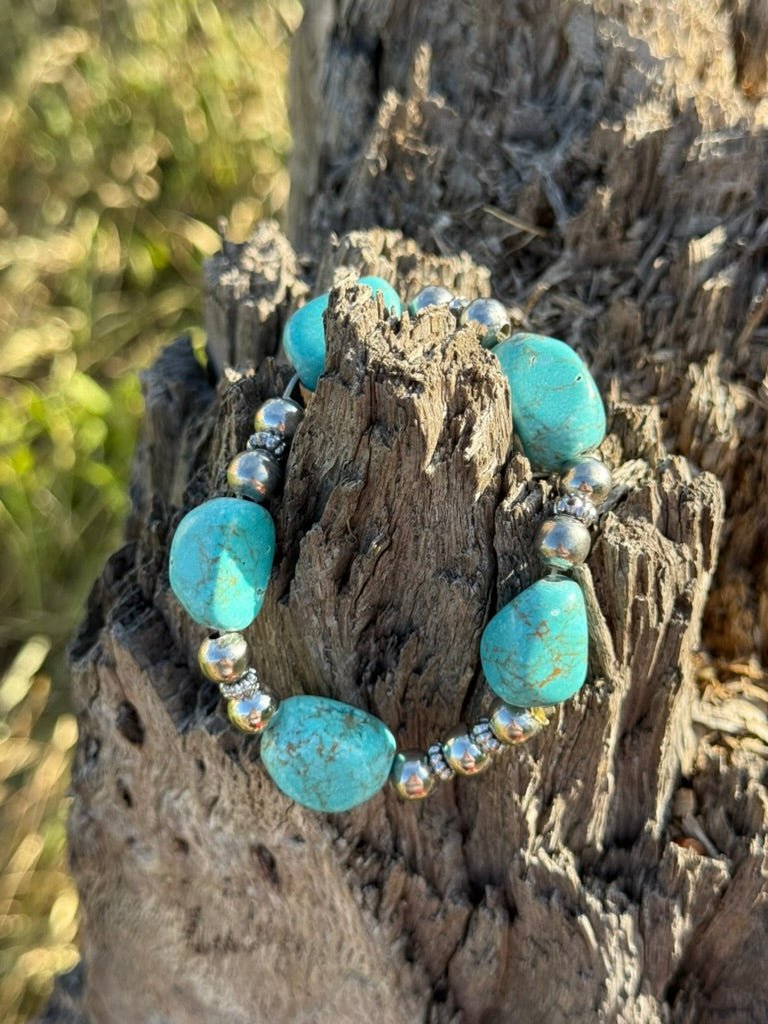 Turquoise Nugget Drift Beaded Bracelet