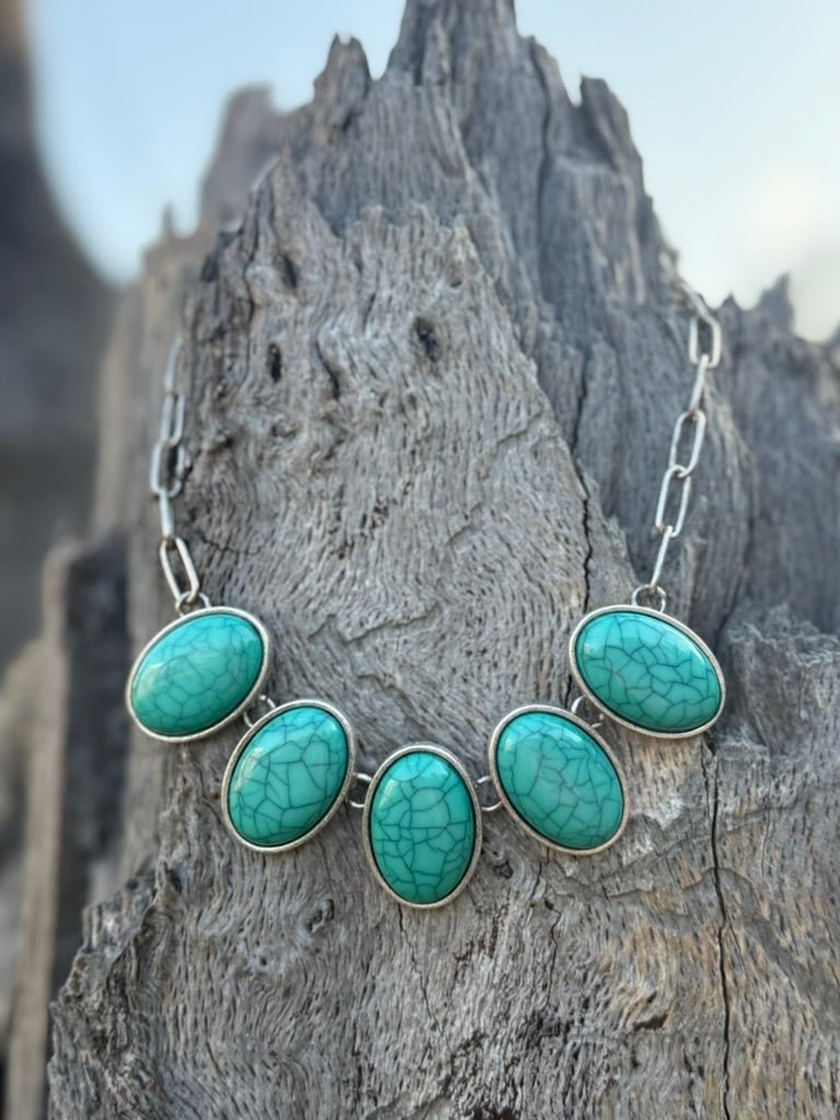 Turquoise Oasis Oval Cluster Link Necklace
