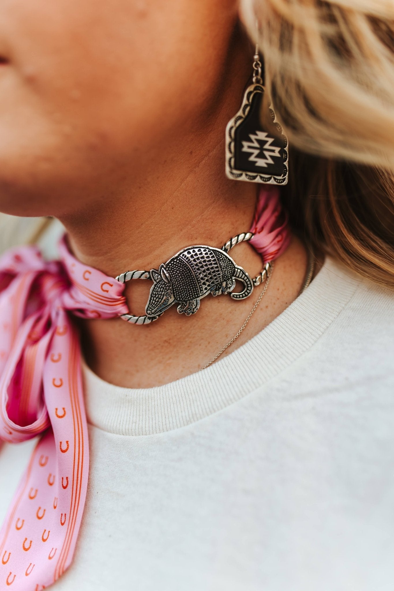 Western Armadillo Scarf Charm