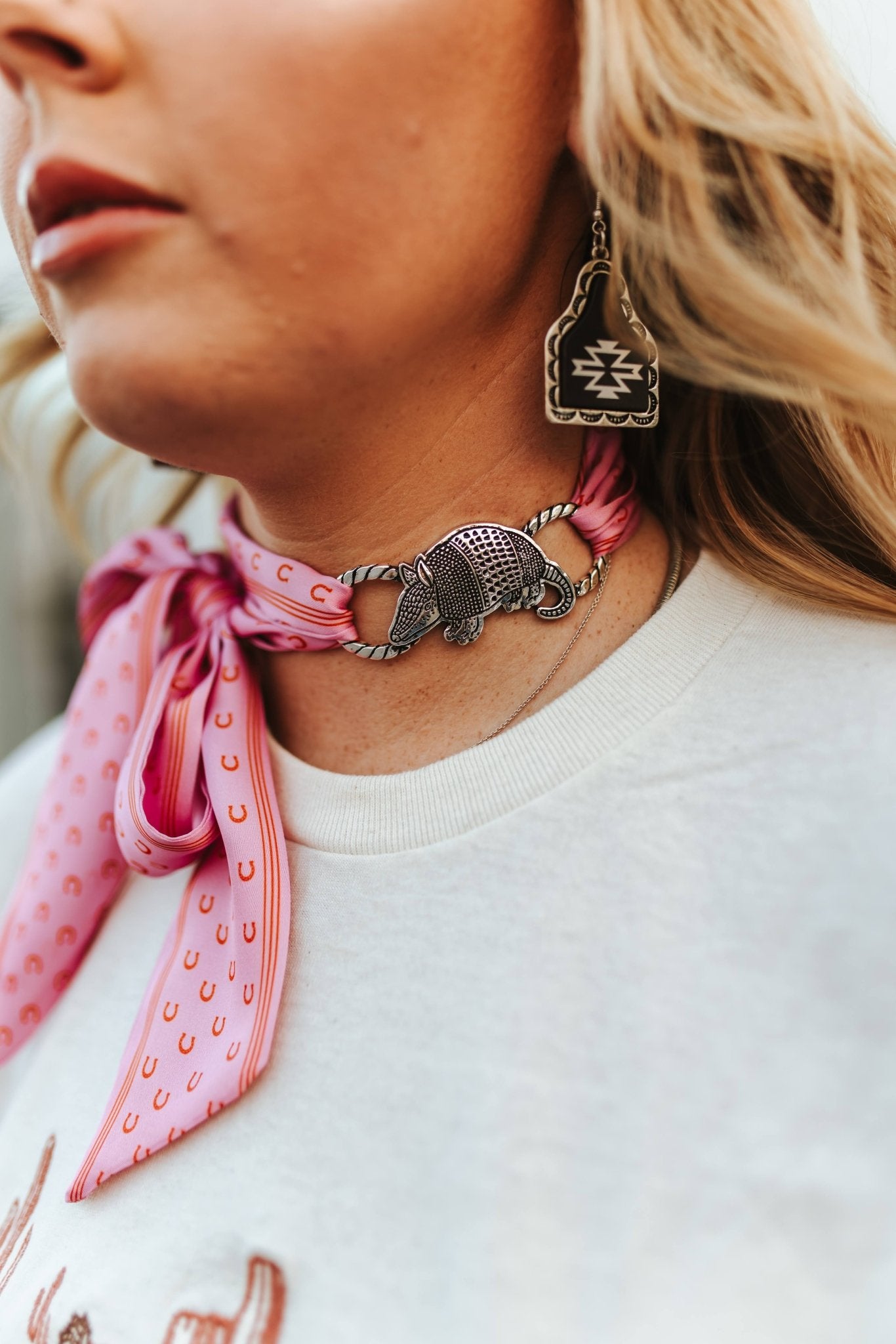 Western Armadillo Scarf Charm