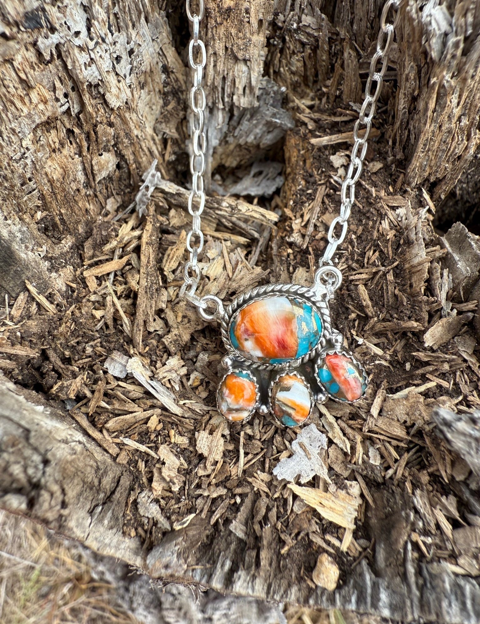 Western Authentic Spiny Oyster Necklace