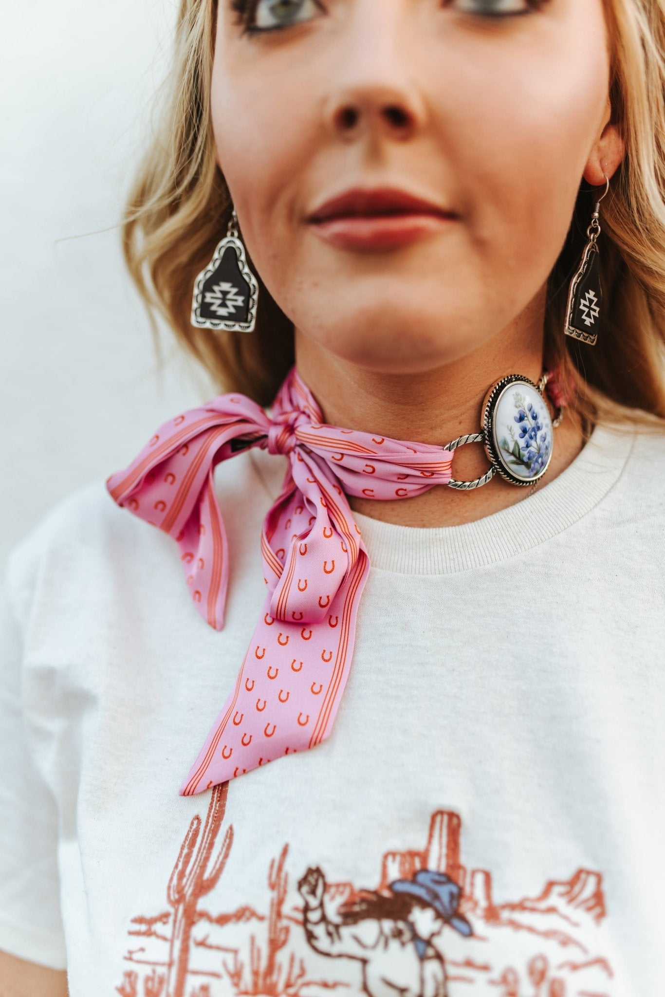 Western Bluebonnet Scarf Charm