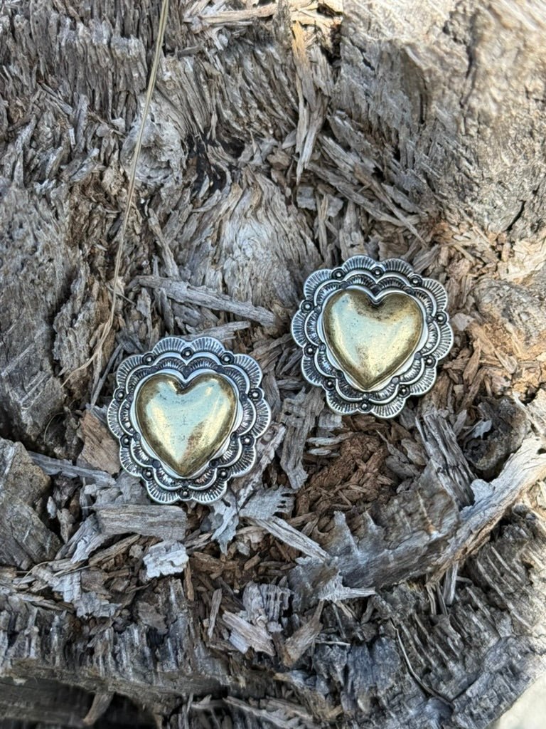 Western Floral Gold Heart Stud Earrings