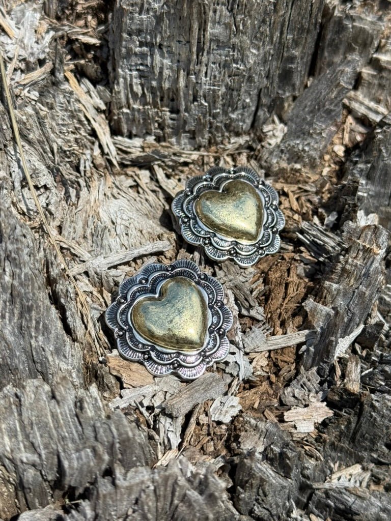 Western Floral Gold Heart Stud Earrings