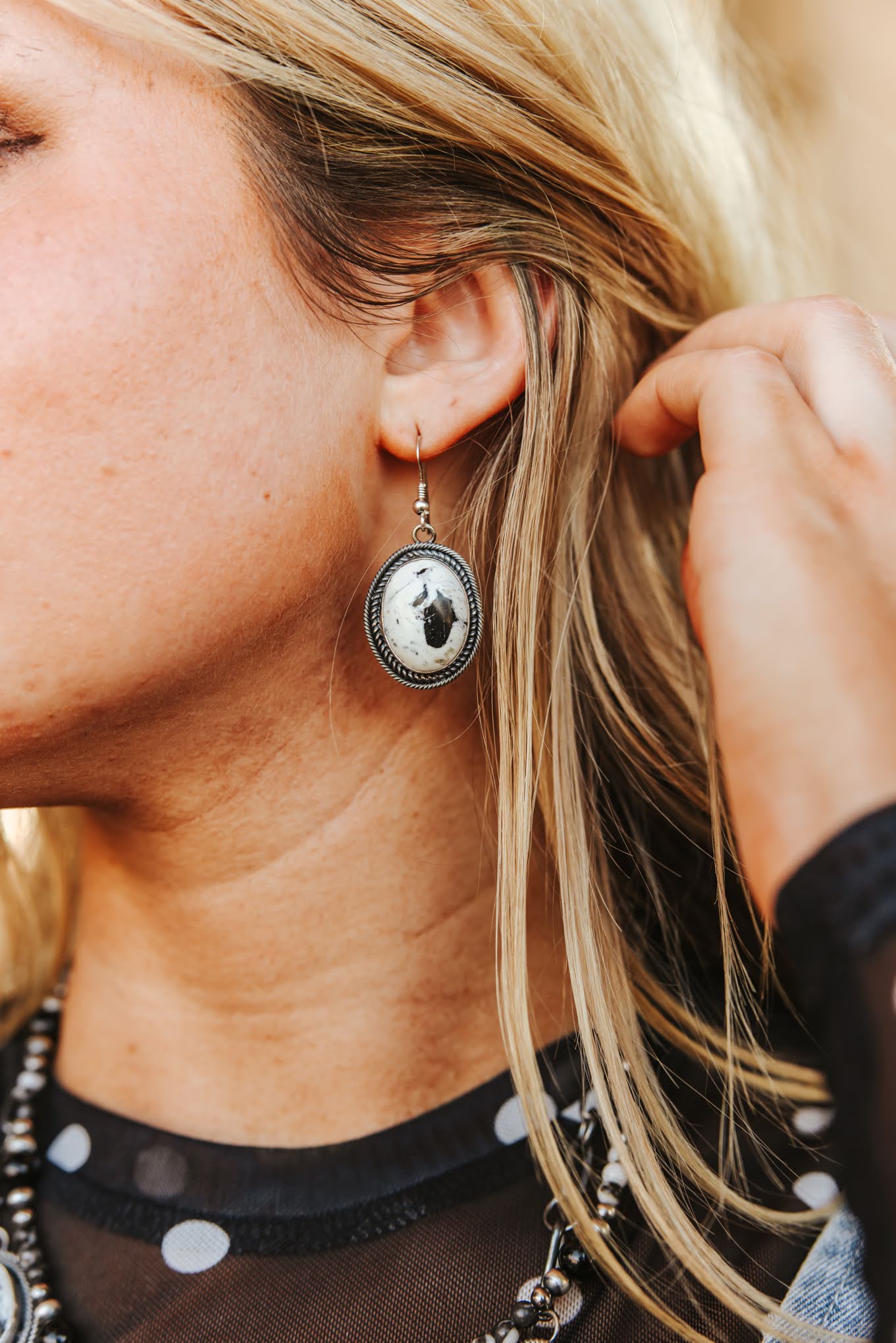 White Buffalo Lariat Necklace and Earring Set