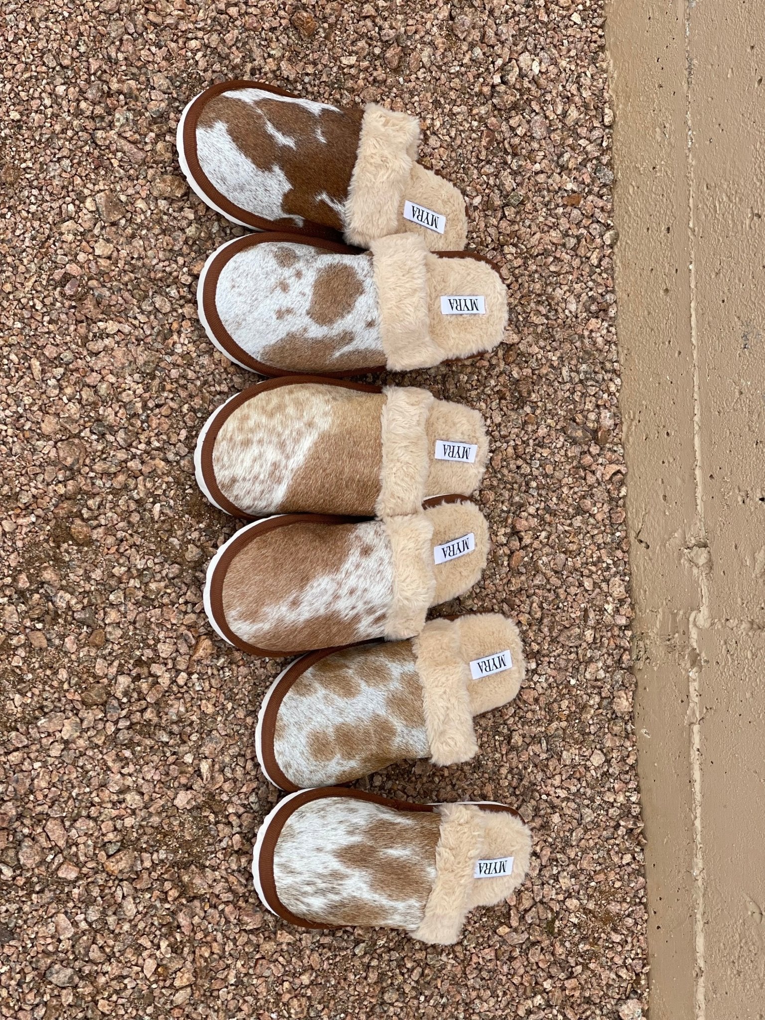 Authentic Cowhide Slippers - ChocolateChocolate6