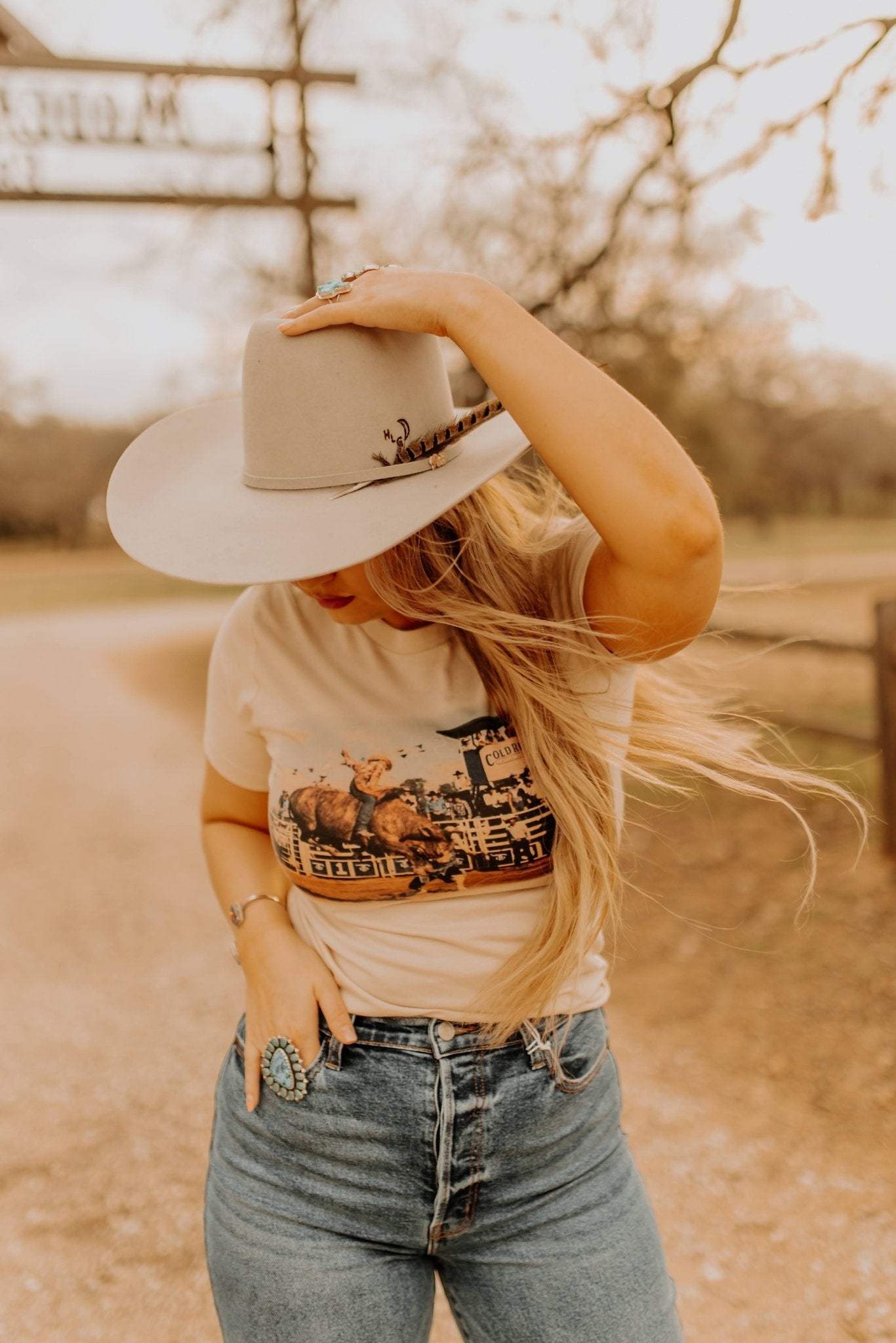 Vintage Rodeo Bull Graphic TeeCreamS